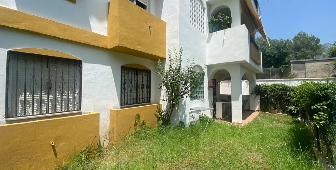 Sale of ground floor apartment in Nagüeles 6