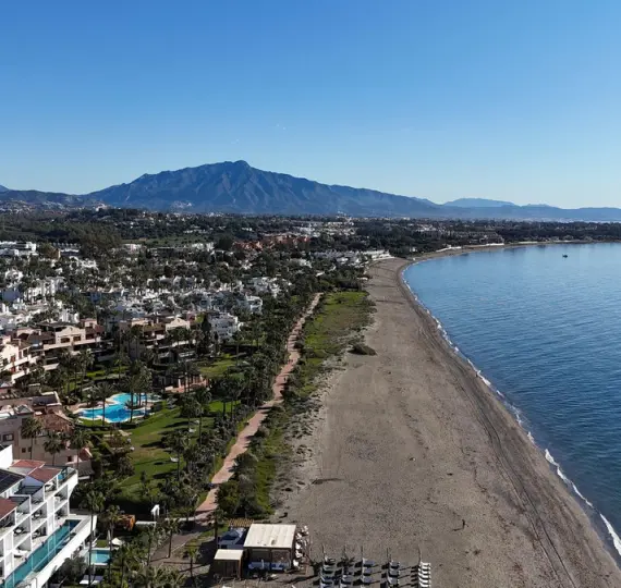 Продажа  жилого участка в Benahavís