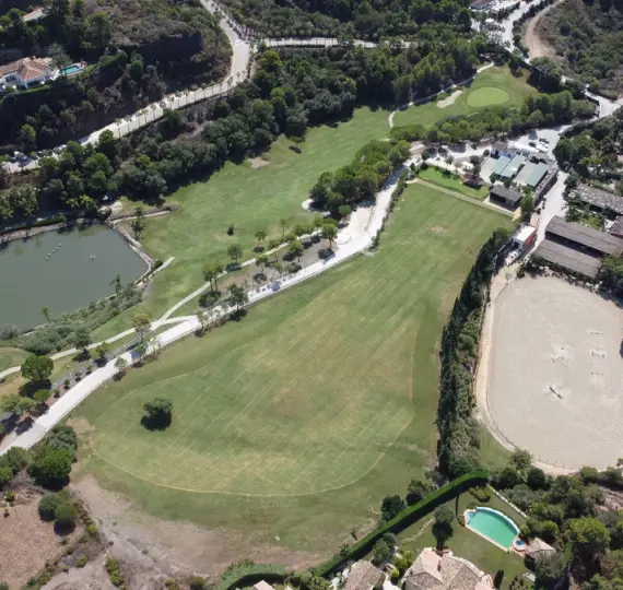 Продажа  жилого участка в Benahavís