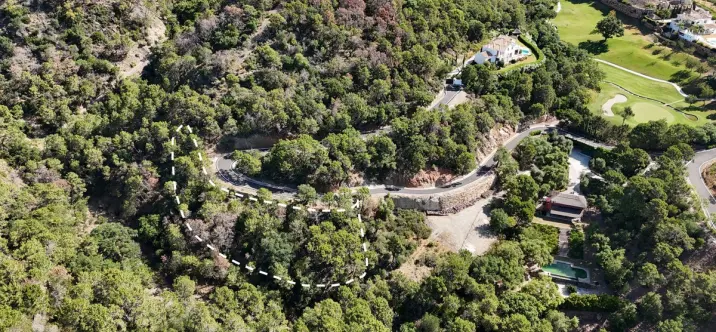 Venta de parcela residencial en Benahavís 0