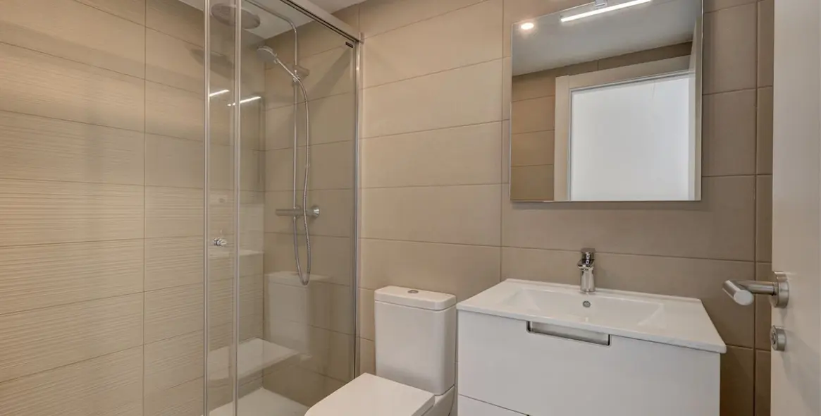 Sale of middle floor apartment in Estepona (district Estepona) 6