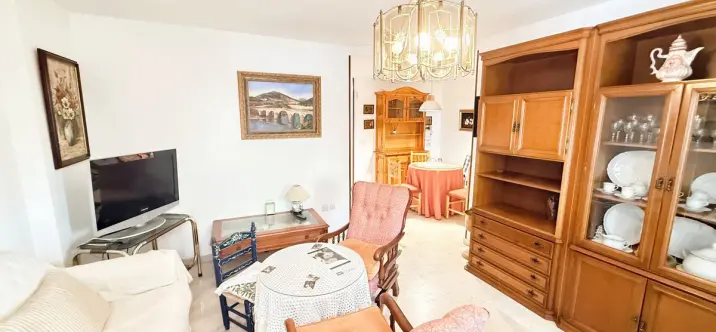 Продажа апартаментов на среднем этаже в Marbella 0