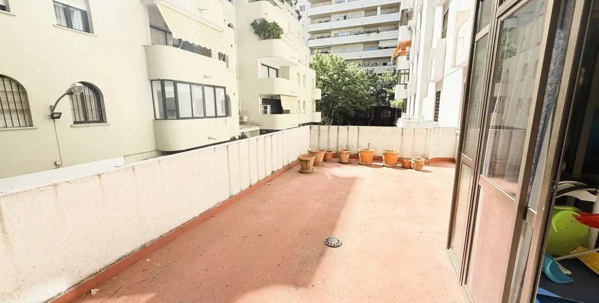 Продажа апартаментов на среднем этаже в Marbella 12