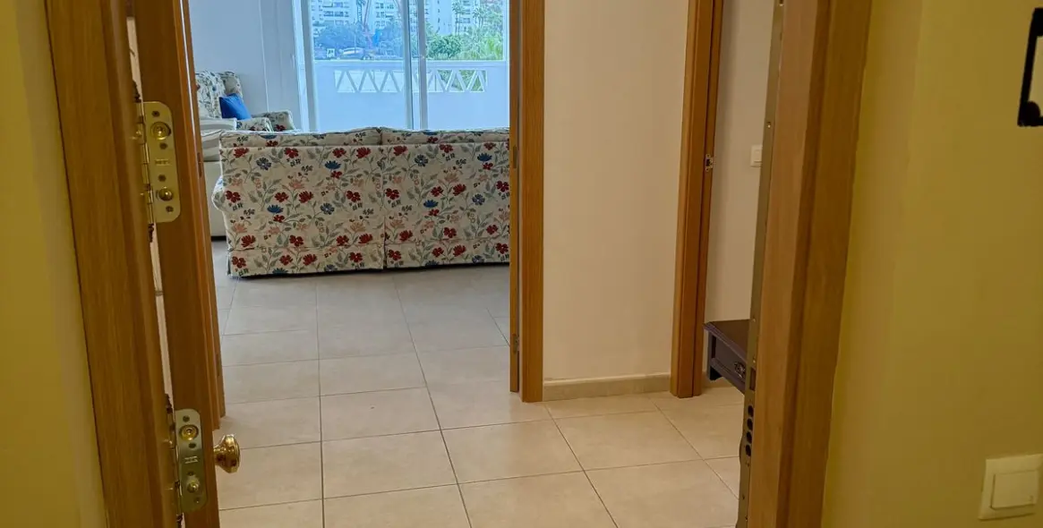 Продажа апартаментов на среднем этаже в La Campana 12