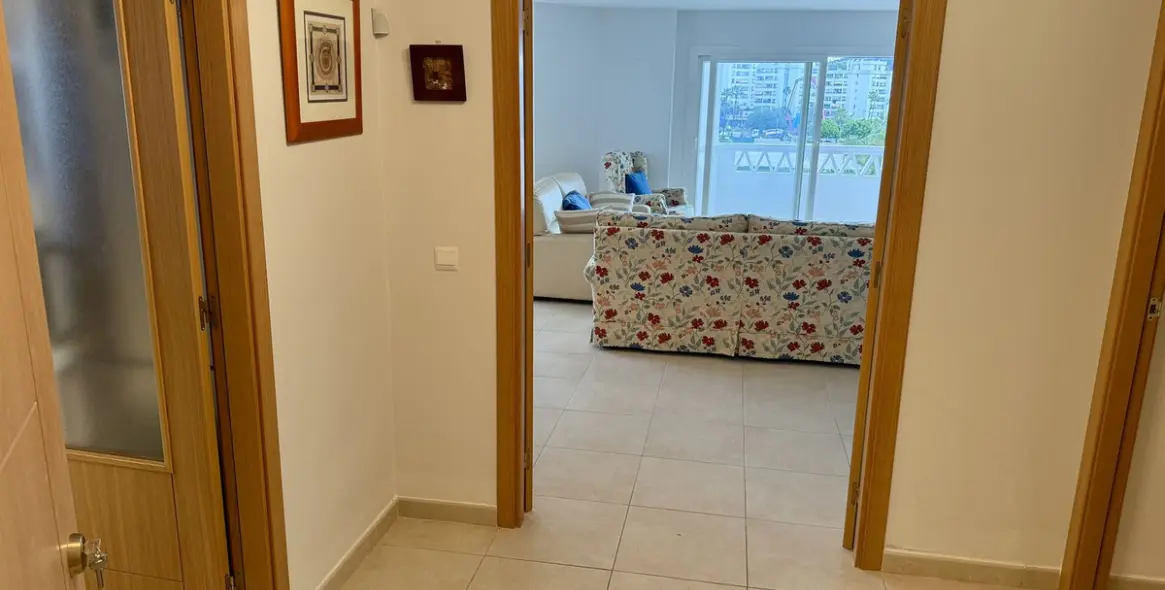 Продажа апартаментов на среднем этаже в La Campana 13