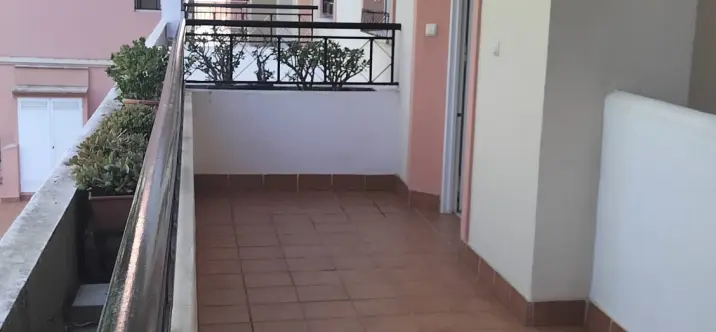 Продажа апартаментов на среднем этаже в Nueva Andalucía 3