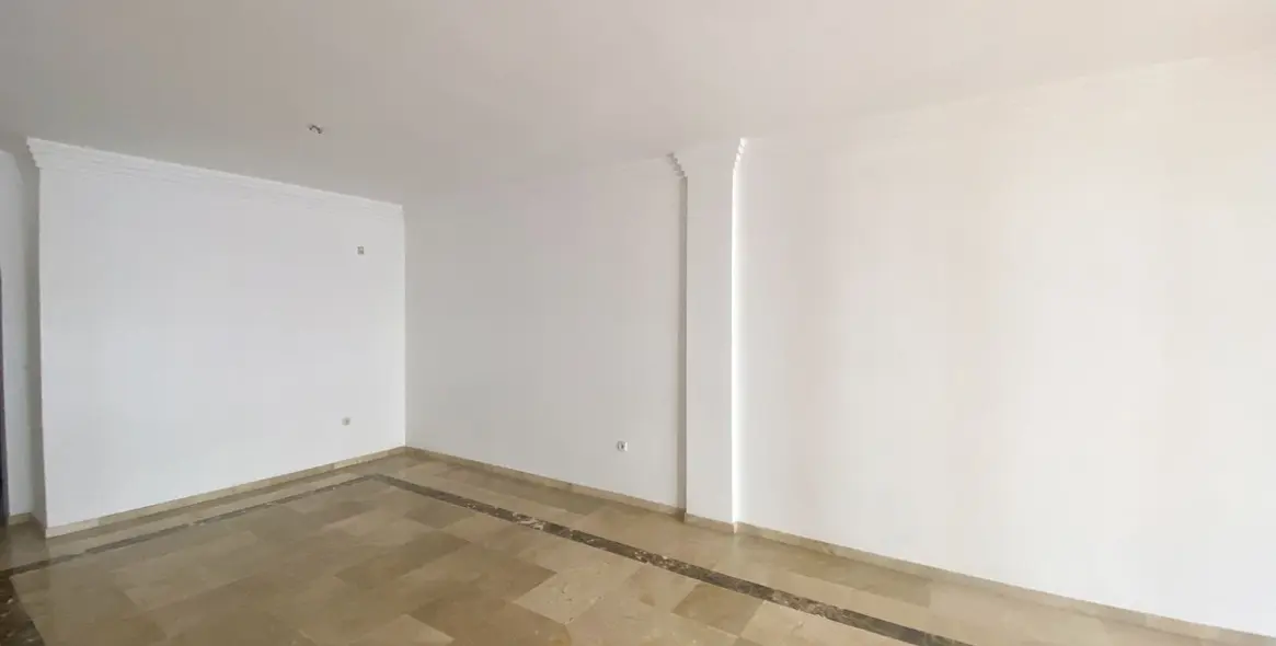 Продажа апартаментов на среднем этаже в Marbella 2