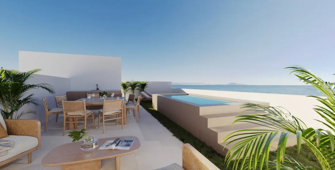 Sale of middle floor apartment in San Pedro de Alcántara 2