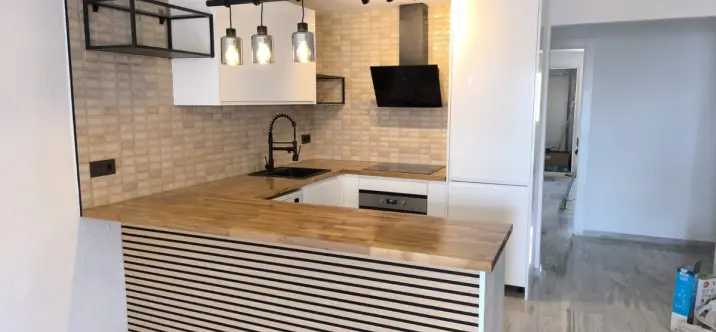 Продажа апартаментов на среднем этаже в Cabopino 0