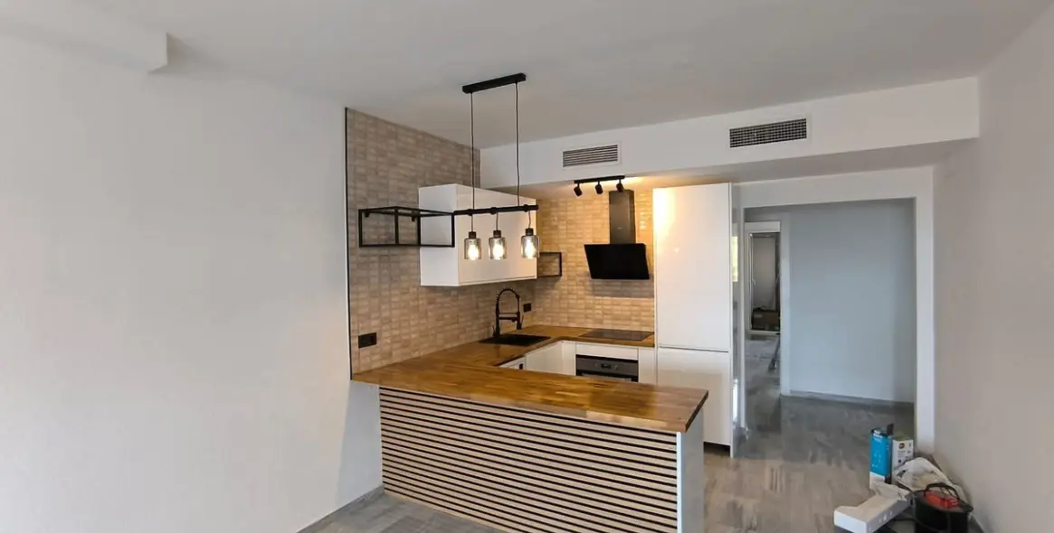 Продажа апартаментов на среднем этаже в Cabopino 6