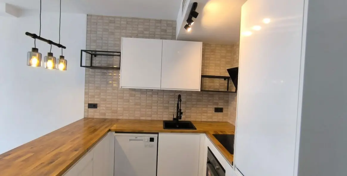 Продажа апартаментов на среднем этаже в Cabopino 7