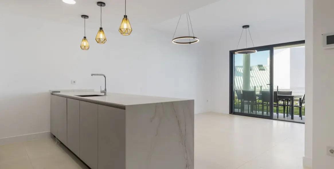 Sale of ground floor apartment in Fuengirola 8