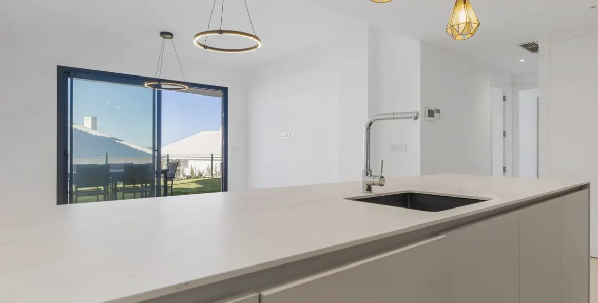 Sale of ground floor apartment in Fuengirola 10