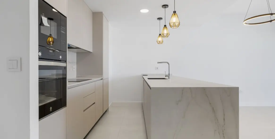 Sale of ground floor apartment in Fuengirola 11