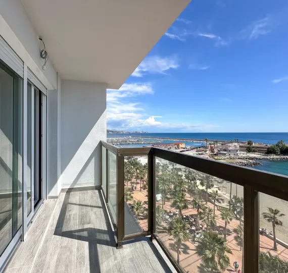 Продажа апартаментов на среднем этаже в Fuengirola