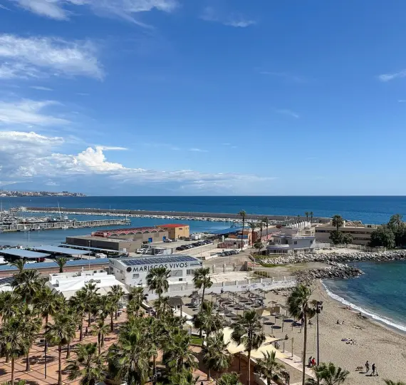 Продажа апартаментов на среднем этаже в Fuengirola