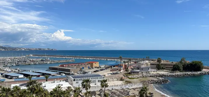 Продажа апартаментов на среднем этаже в Fuengirola 1