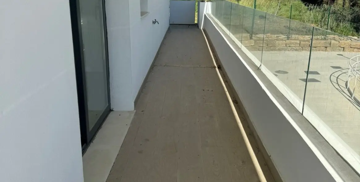 Продажа апартаментов на первом этаже в Estepona (район Estepona) 8