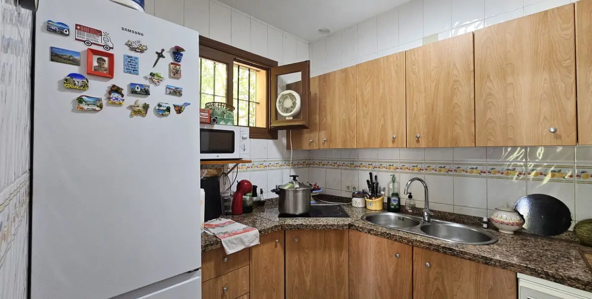 Sale of detached villa in Casares 33