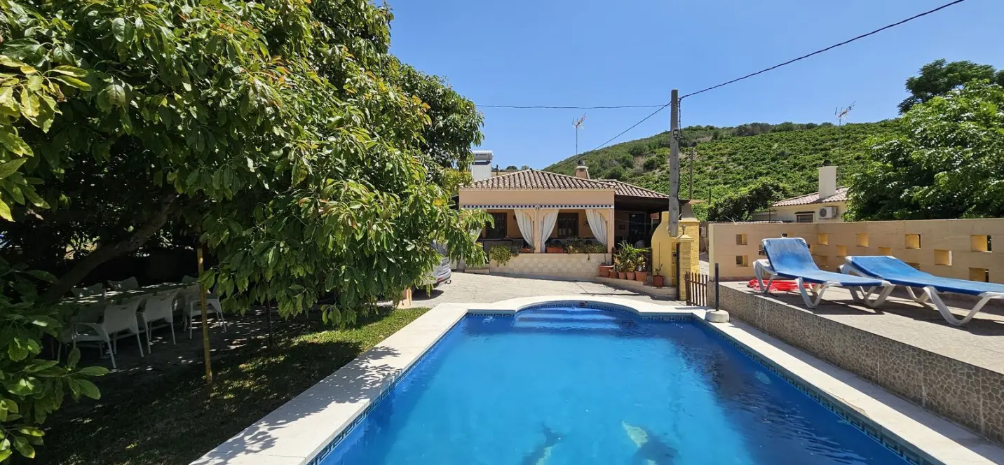 Venta de villa independiente en Casares 3