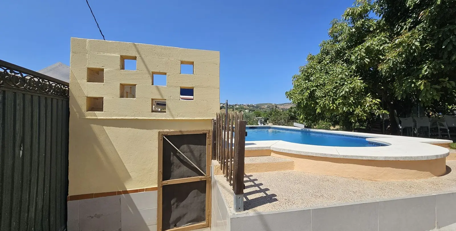 Продажа  отдельно стоящей виллы в Casares 22