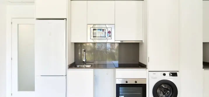 Middle floor apartment R5137840 1