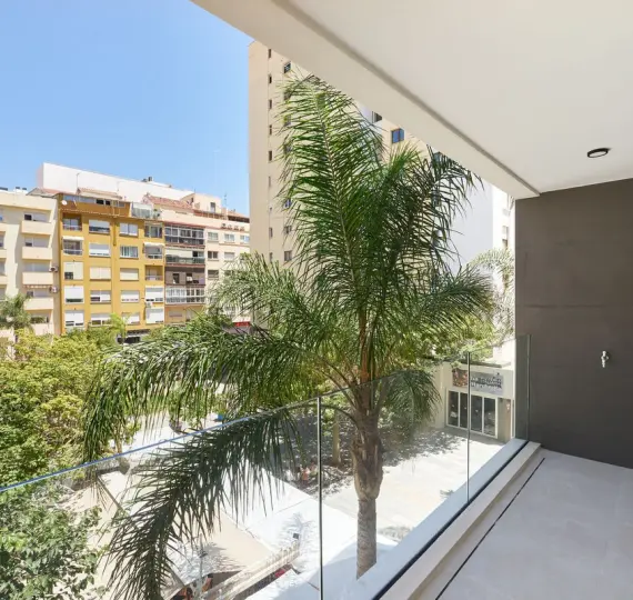 Middle floor apartment R5137840