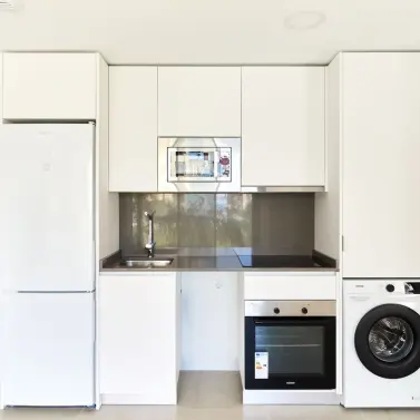 Sale of middle floor apartment in Estepona