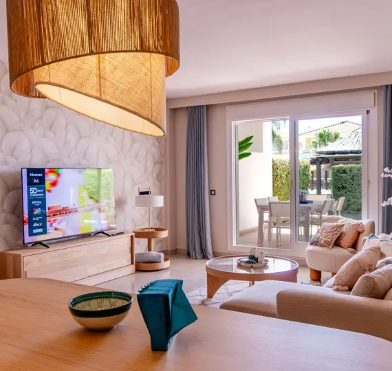 Sale of ground floor apartment in El Paraiso