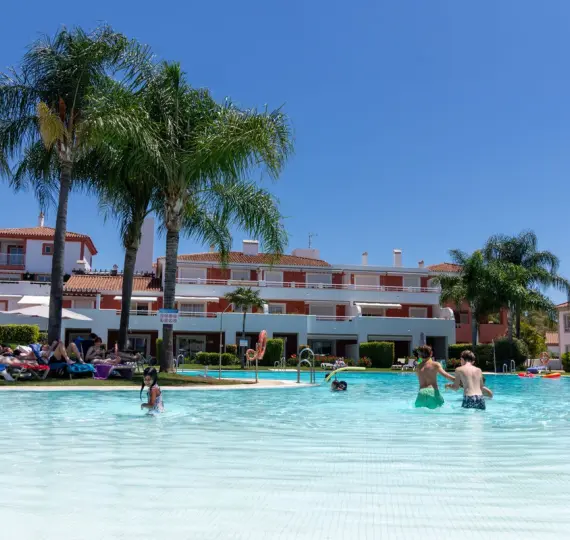 Sale of ground floor apartment in El Paraiso