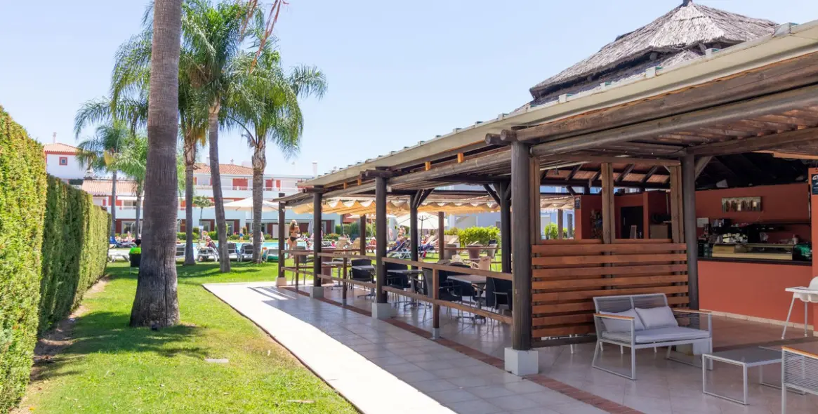 Продажа апартаментов на первом этаже в El Paraiso 22