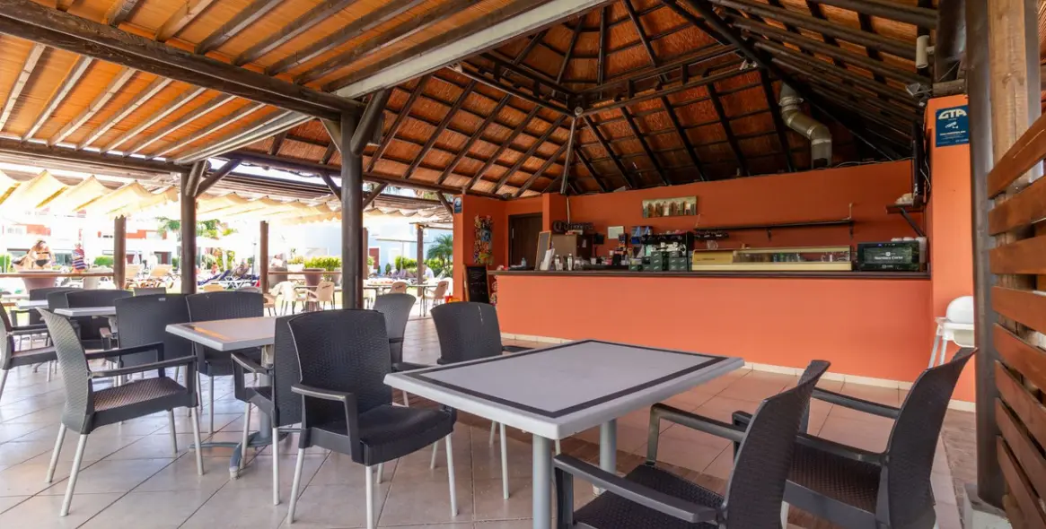 Продажа апартаментов на первом этаже в El Paraiso 23