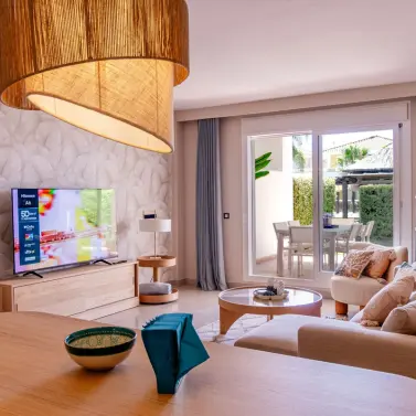 Продажа апартаментов на первом этаже в El Paraiso