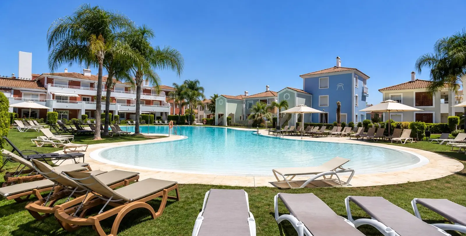 Venta de apartamento en planta baja en El Paraiso 2
