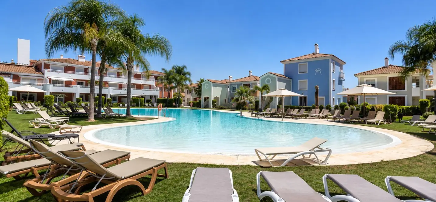 Sale of ground floor apartment in El Paraiso 1