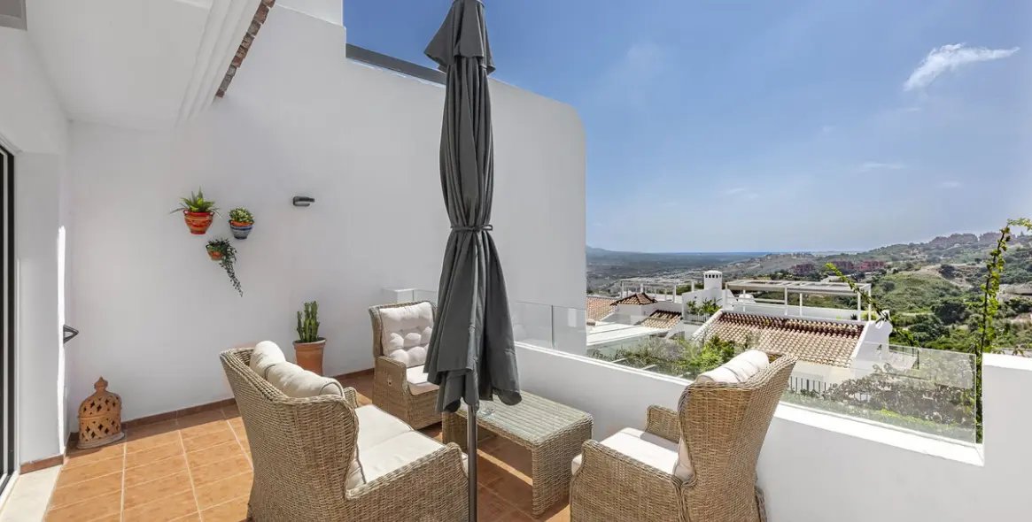 Продажа апартаментов на среднем этаже в La Mairena 1