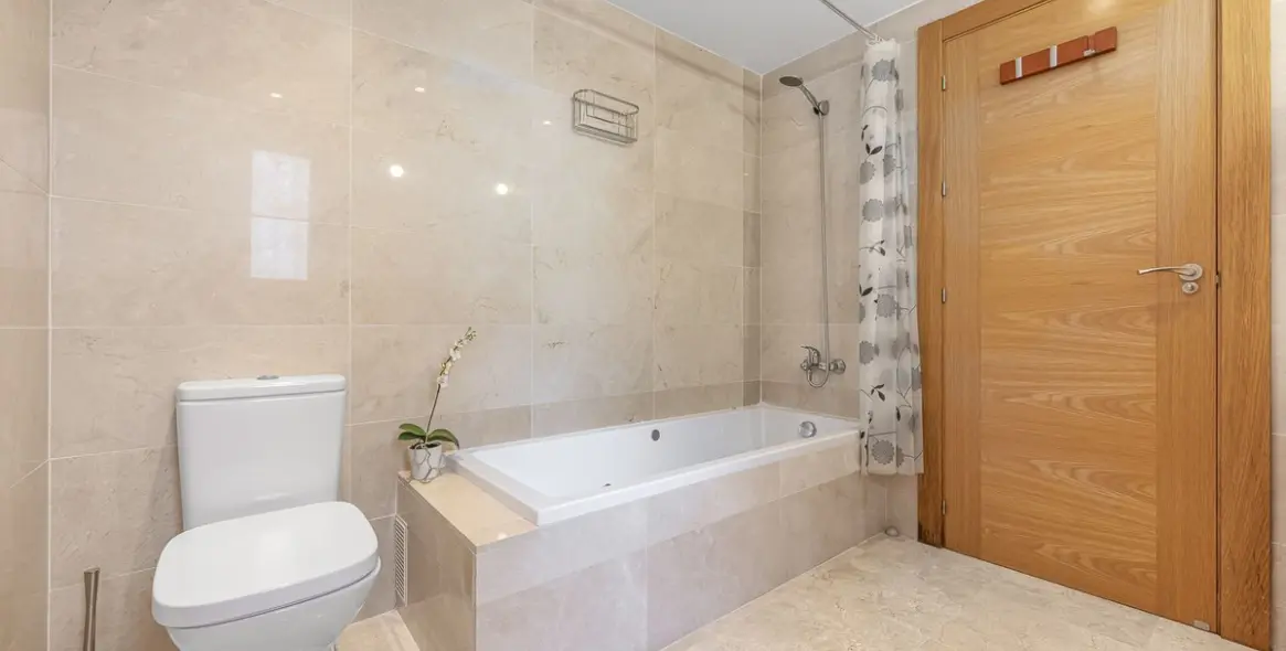 Продажа апартаментов на среднем этаже в La Mairena 22