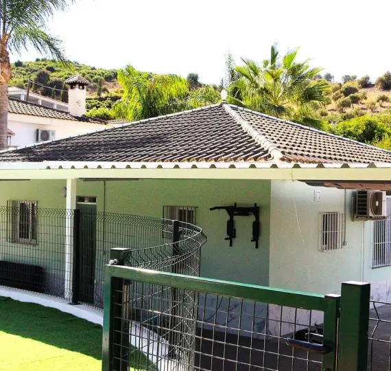 Sale of detached villa in Coín