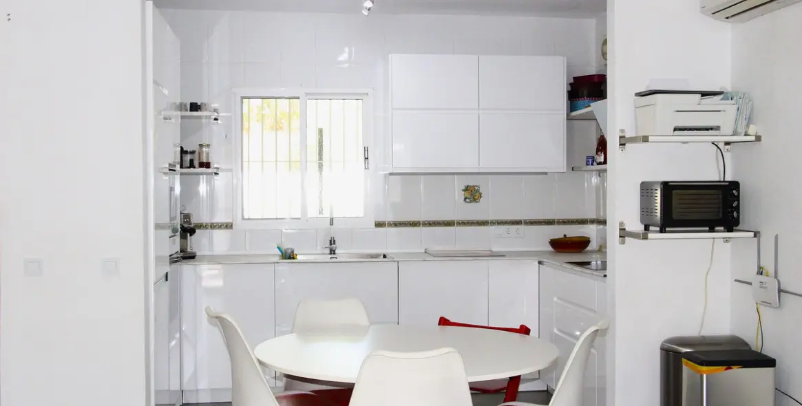 Sale of detached villa in Coín 19