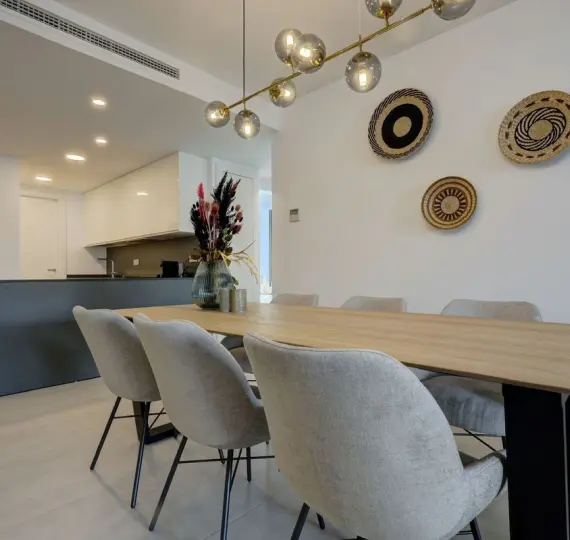 Апартаменты на первом этаже R4890964