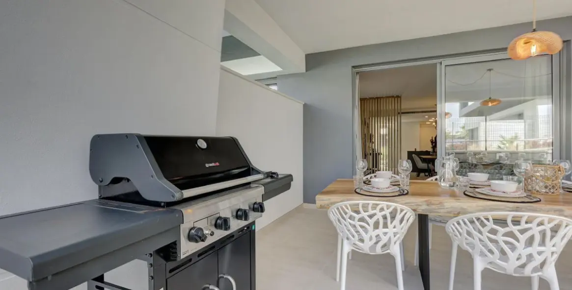 Sale of ground floor apartment in Estepona 17