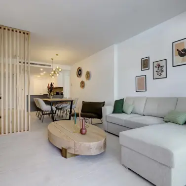 Sale of ground floor apartment in Estepona
