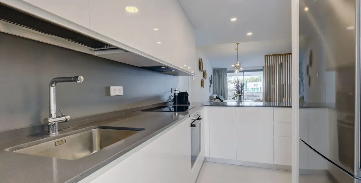 Sale of ground floor apartment in Estepona 6