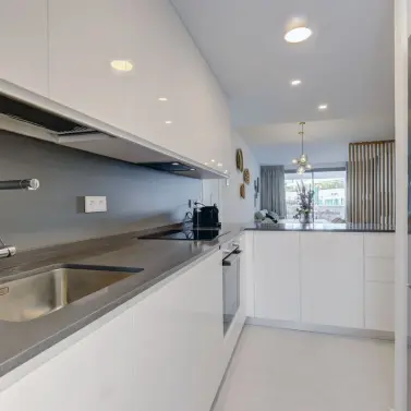 Sale of ground floor apartment in Estepona