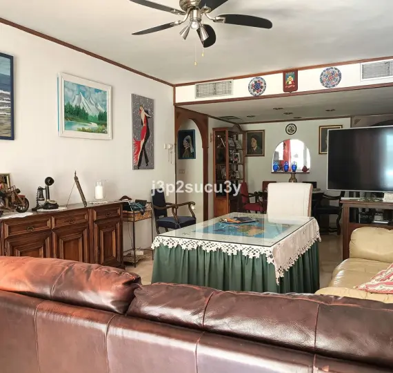 Venta de apartamento en planta baja en Guadalmina Alta