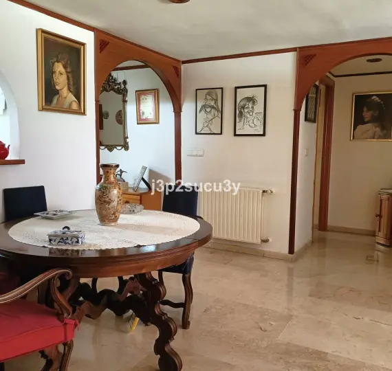 Venta de apartamento en planta baja en Guadalmina Alta