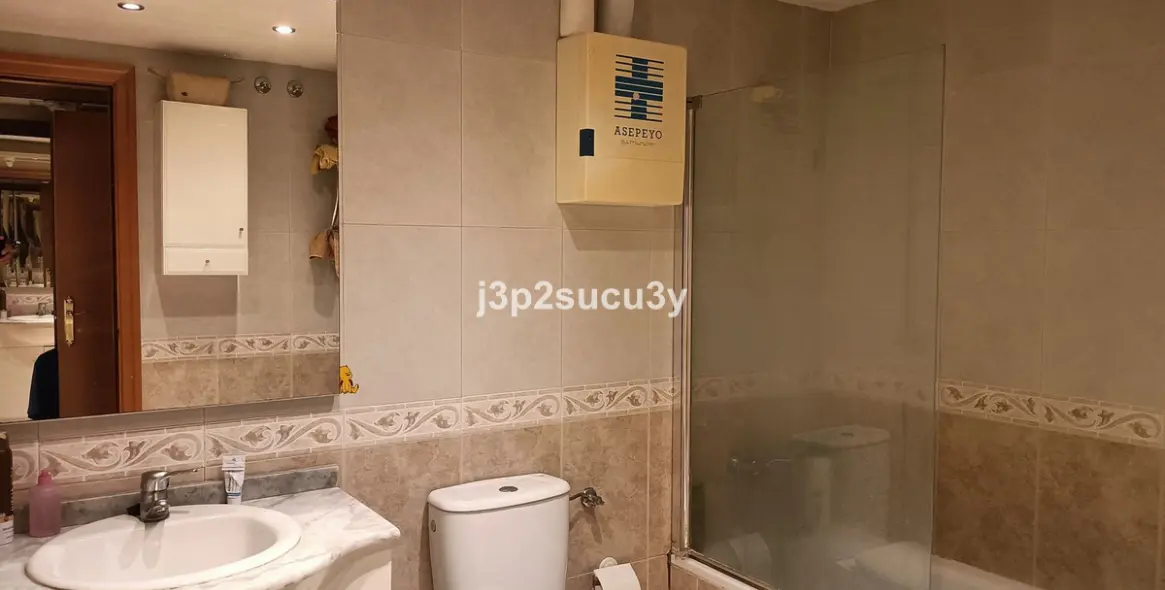 Venta de apartamento en planta baja en Guadalmina Alta 20