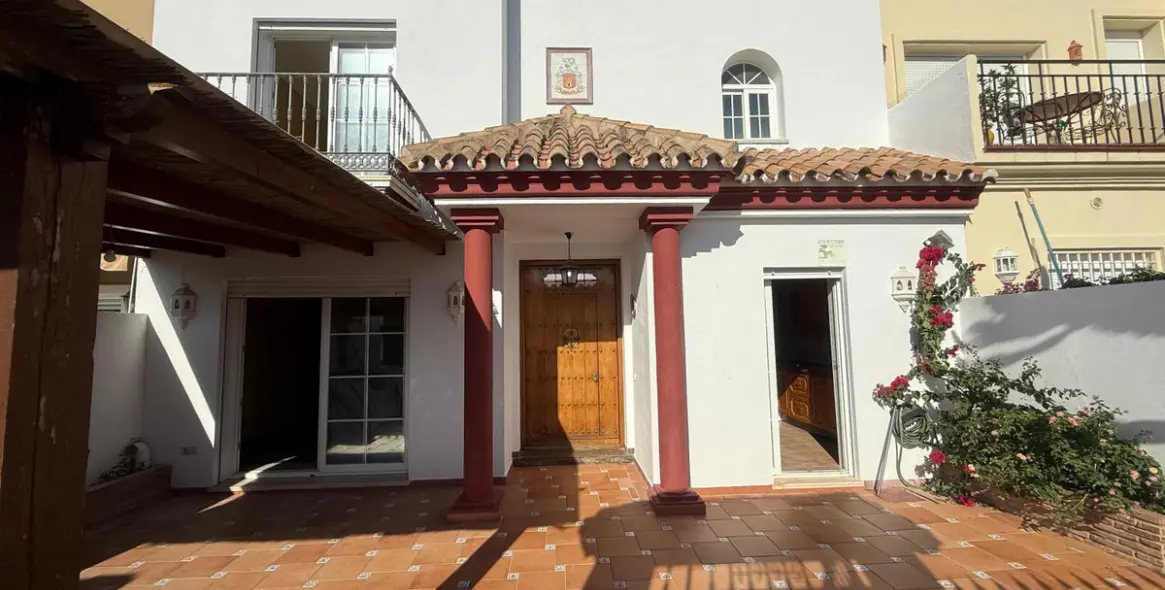 Sale of townhouse in Cancelada 2