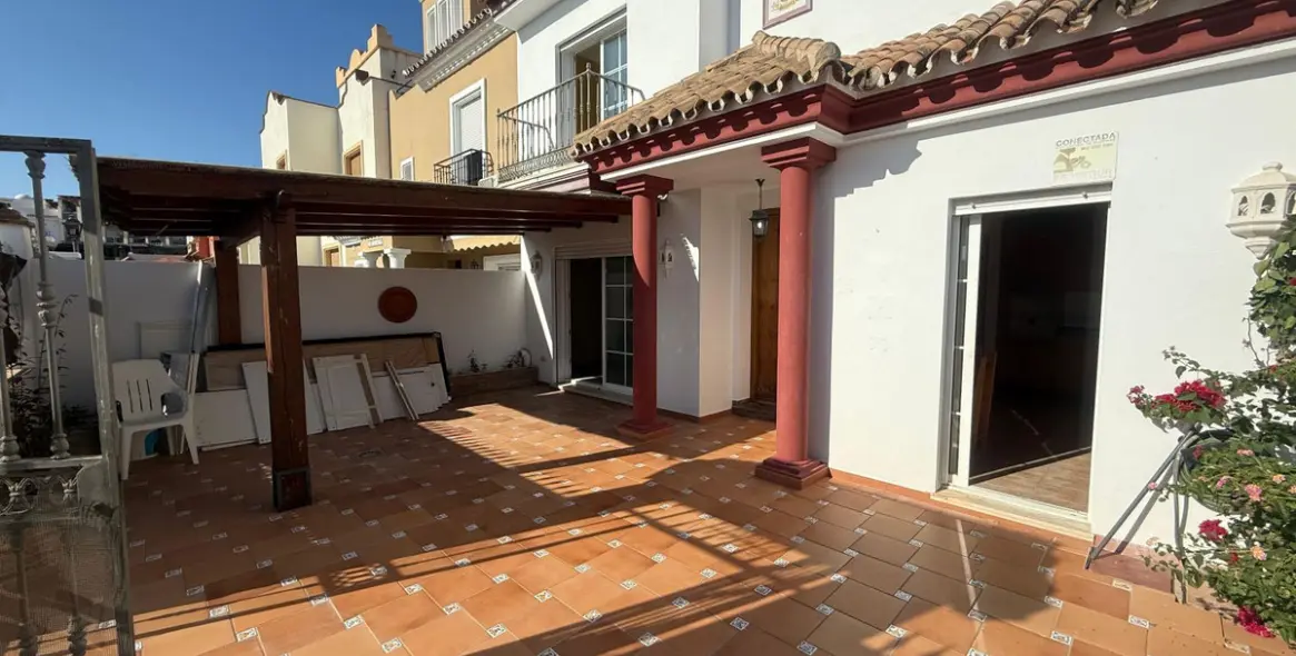 Sale of townhouse in Cancelada 3