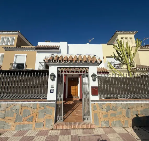 Sale of townhouse in Cancelada